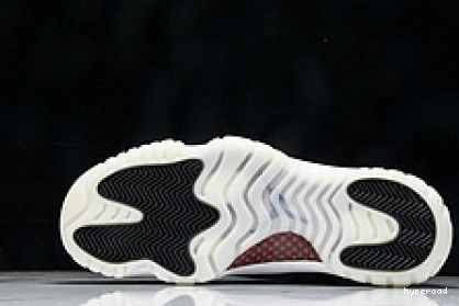 Hyperoad Air 11 Jordan 1025